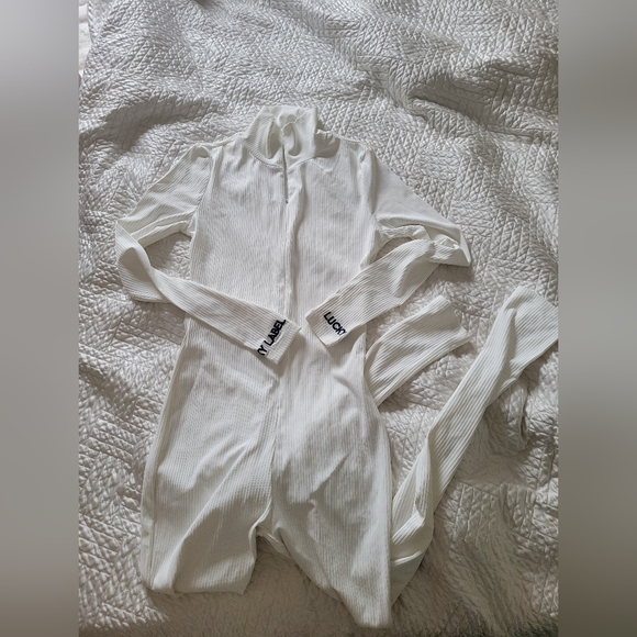 Glamaker White Ribbed Zip Front Jumpsuit Size M - Picture 3 of 6